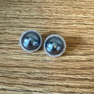 Erwin Pearl Signed‎ Silver Tone Faux Pearl Clip On Earrings 1"
